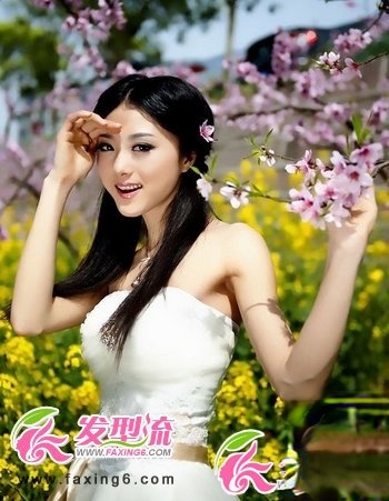 闪亮五月的女生中长发发型