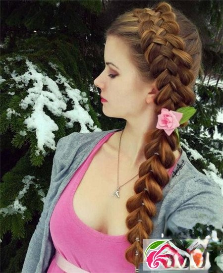 ǳ෢ б෢Ԥ