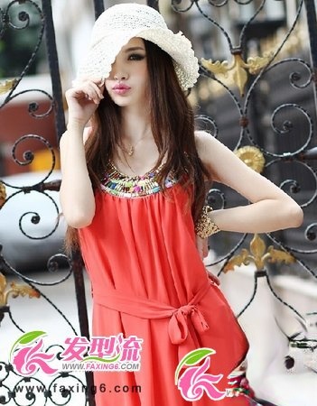 闪亮五月的女生中长发发型