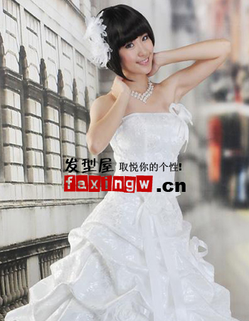 瓜子脸女生适合的短发发型