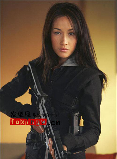 尼基塔女主角maggieq李美琪卷发图片演绎女人性感5