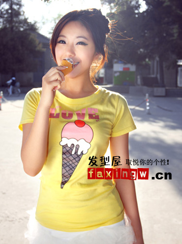 ΢Ӱഺ2ŮȻ崿ֱͼƬ