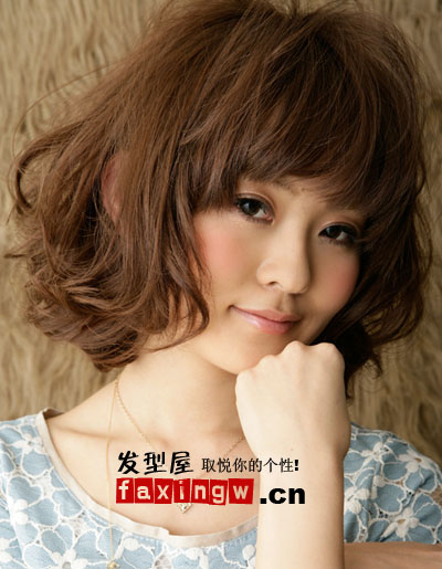 4款最柔美发型 女人味动他心