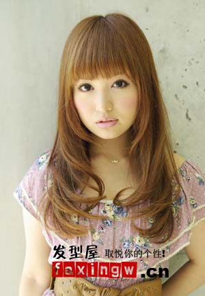 方脸女生发型
