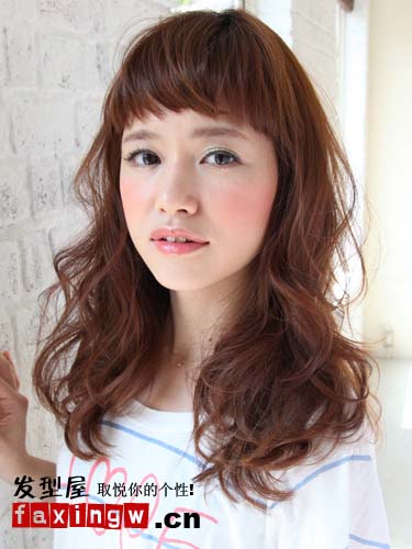 日系长脸型发型制造小脸型