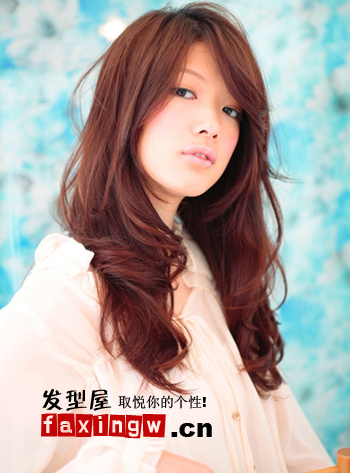 鹅蛋脸女生发型推荐 诠释鹅蛋脸配什么发型