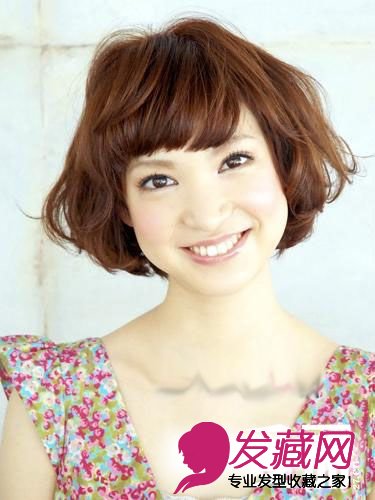 2012最热减龄发型设计大推荐 俏皮可爱微卷蘑菇头