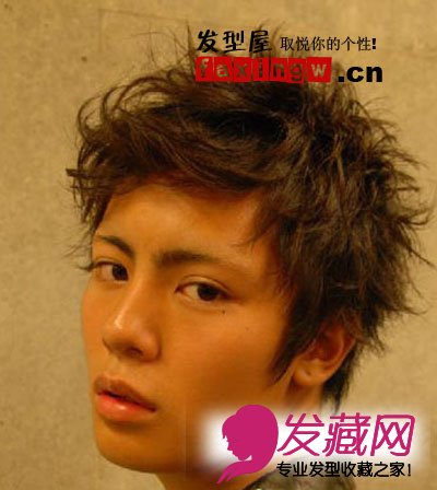 日系男生短发烫发发型 炫出个性