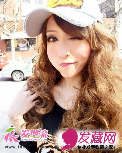 百变烫发发型 女生靓丽变身