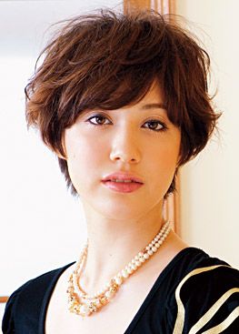 熟女变嫩首选4款气质发型(组图)