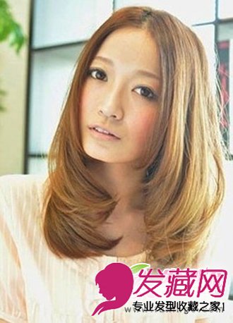 瘦脸中长发发型内卷的齐刘海造型很可爱5