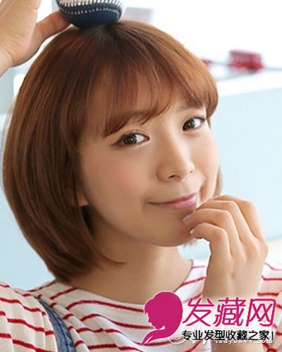 女生蘑菇头短发发型图片 显可爱活泼