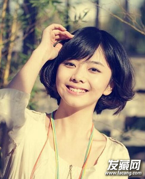 鹅蛋脸发型2