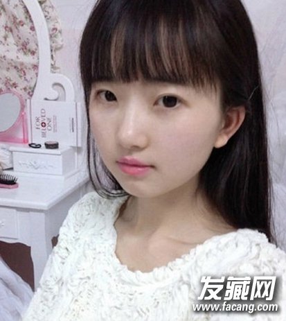 少女齐刘海长发一