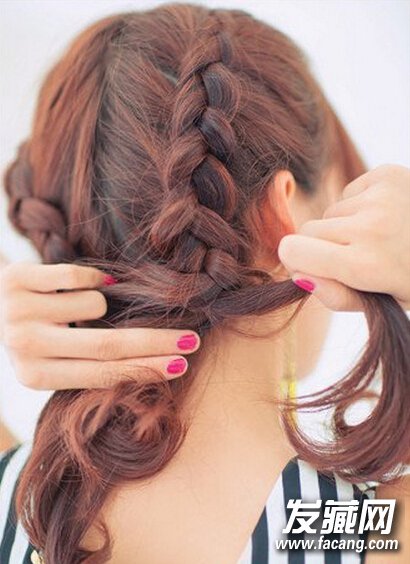 简单盘发发型教程3