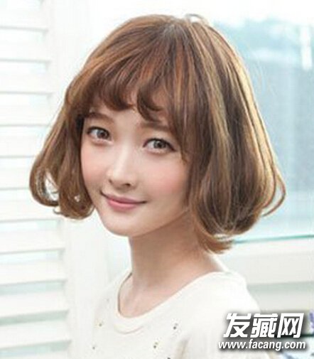 女生中短波波头发型3