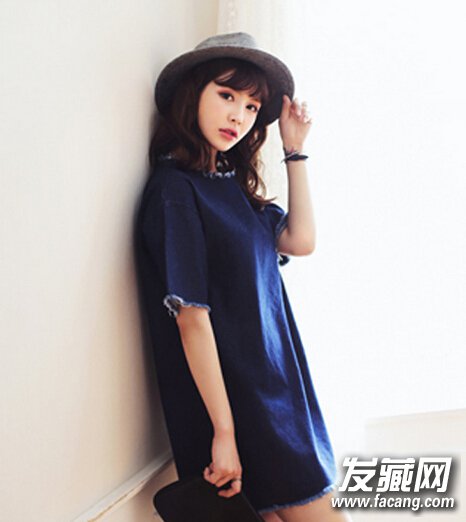 齐肩发烫发发型图片7