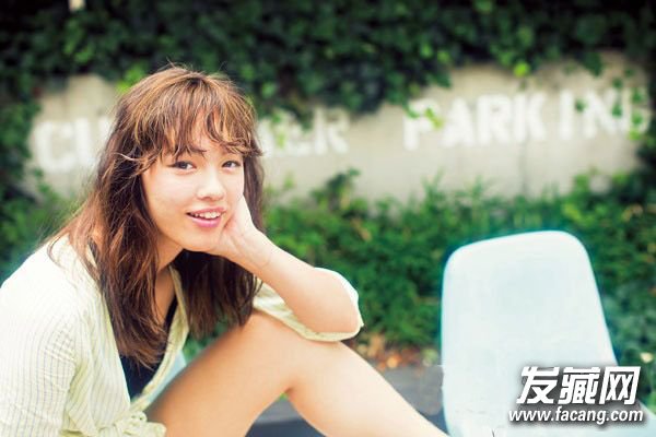 寒冬就要烫个“卷” 14款美发温暖来袭 寒冬就要烫个“卷” 14款美发温暖来袭 2015流行发型卷发女