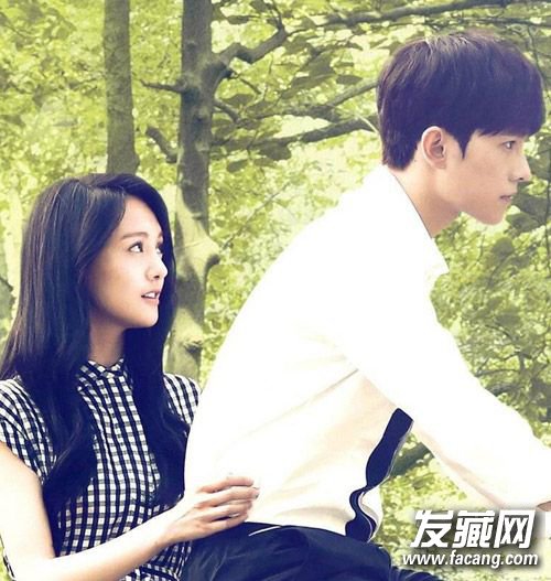 郑爽空气刘海对战baby 两版《微微》主演发型PK 郑爽空气刘海对战baby 两版《微微》主演发型PK 微微一笑很倾城主演发型