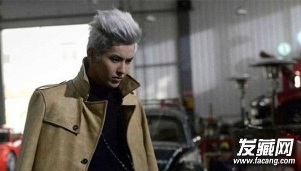 ѧǸͷӵɫ ˲ڲͬ 2015Ⱦ