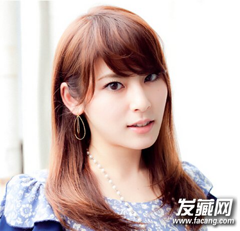 直发梨花头发型图片3