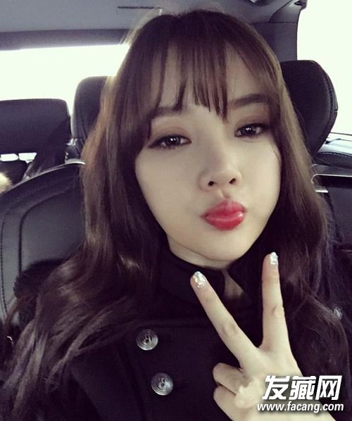 空气刘海太网红 2016流行“攻”性气质发型 空气刘海太网红 2016流行“攻”性气质发型 明星发型女