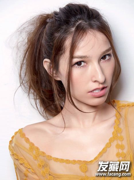 冬季长发打理方法 用睡不醒头刷出存在感 冬季长发打理方法 用睡不醒头刷出存在感 冬季长发扎法