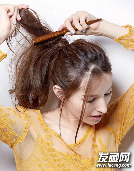 冬季长发打理方法 用睡不醒头刷出存在感 冬季长发打理方法 用睡不醒头刷出存在感 冬季长发扎法