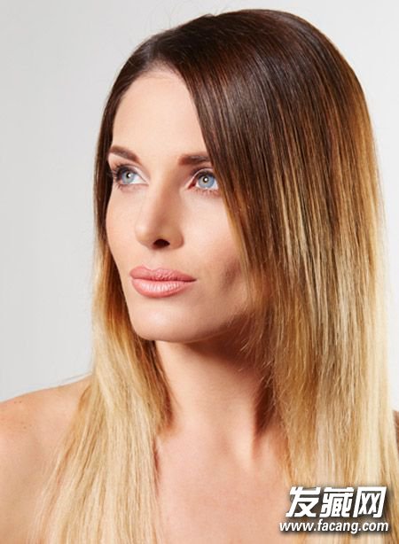 吴昕晒第一根白发照 长白头发的原因及对策分析 吴昕晒第一根白发照 长白头发的原因及对策分析 白头发是什么原因