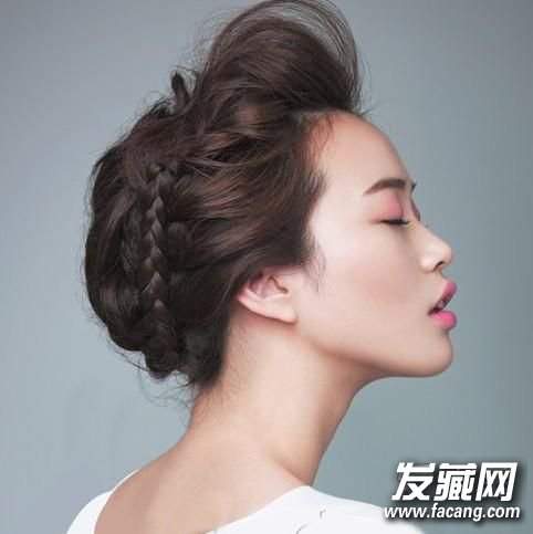 5款简单韩式发型扎法 DIY变身春日女主角 5款简单韩式发型扎法 DIY变身春日女主角 韩式发型怎么扎