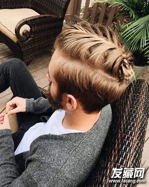 ������ж���ʼ��ͷ���� �㲻�������� ��ʿ�෢