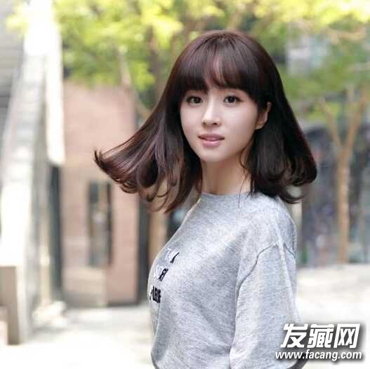 中长发烫发发型图片2