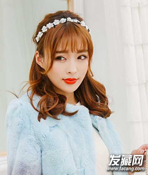 中长发烫发发型1