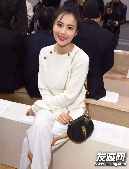 ��ԲԲ����ͷ����ʱװ�� �պü�Ԧ���ַ��� ��ԲԲ����