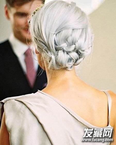 ���з�ɫ��Ⱦ����ͷ����ʲô�෢����������� ���з�ɫ�뷢��