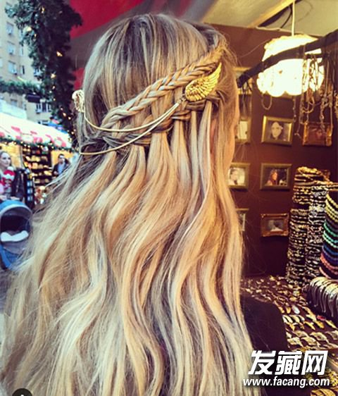 η͹ 12෢look𴺷翼 ʺϵı෢