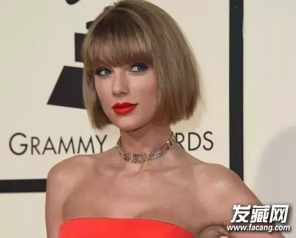 ˵̷Ů ǶڼЩ ŮǶ̷