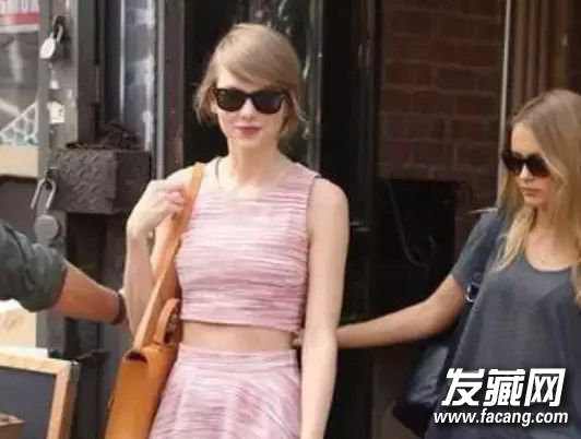 ˵̷Ů ǶڼЩ ŮǶ̷