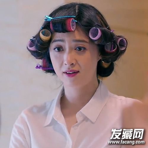 刘涛括号头蒋欣卷发 《欢乐颂》五美发型PK 刘涛括号头蒋欣卷发 《欢乐颂》五美发型PK 明星发型图片