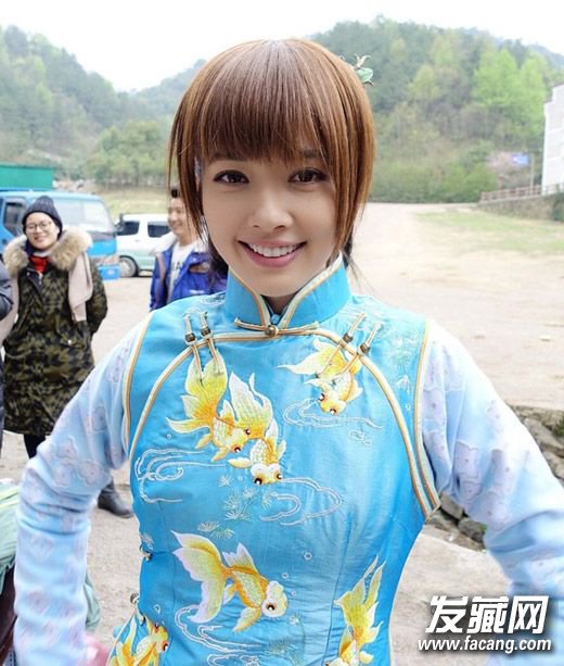 如此魔性的齐刘海 天仙郭碧婷秒变村姑 如此魔性的齐刘海 天仙郭碧婷秒变村姑 明星齐刘海图片