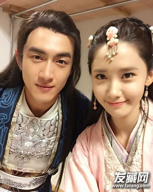 ˼ܴŮй̽ ʶӢװPK ʶװ