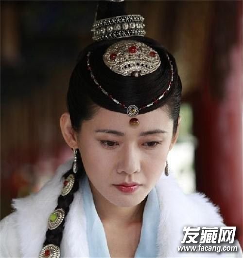 ˼ܴŮй̽ ʶӢװPK ʶװ