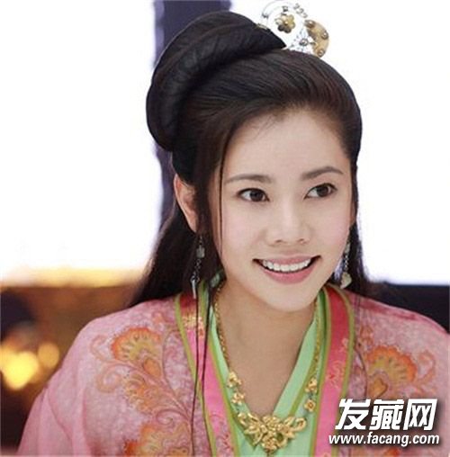 ˼ܴŮй̽ ʶӢװPK ʶװ