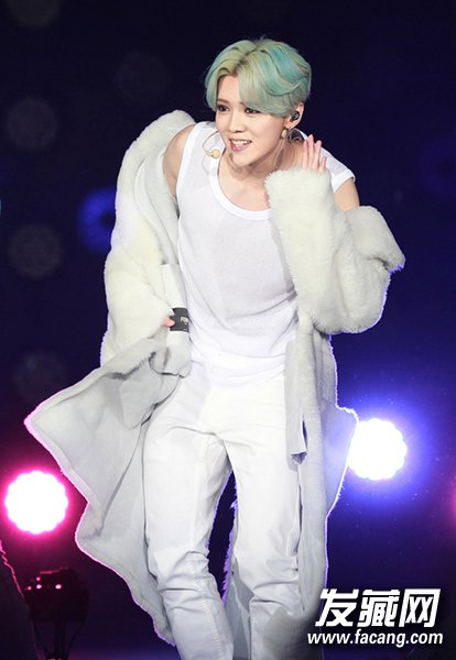 ȾǰС Ѫɫѡʺϵķɫ ôѡʺϵķɫ