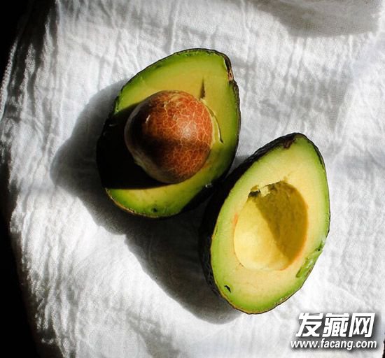 怎么用牛油果护发?牛油果发膜的做法 怎么用牛油果护发?牛油果发膜的做法 牛油果护发的做法