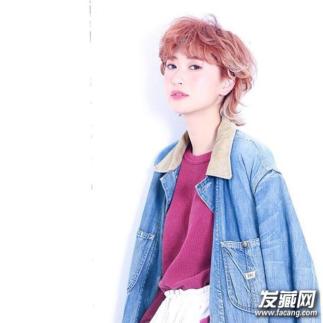 微卷空气刘海正流行 搭长短发都很nice! 微卷空气刘海正流行 搭长短发都很nice! 空气刘海短发