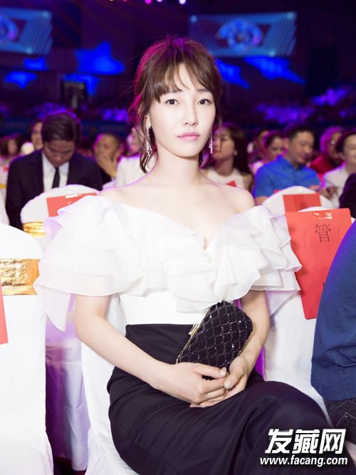 lobͷ̫ƯˣѧװٺҲNֻ װٺζ̷