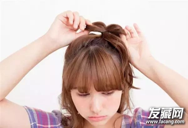 端午出行指南 这样扎头发又萌又减龄! 端午出行指南 这样扎头发又萌又减龄! 端午节怎么扎头发好看