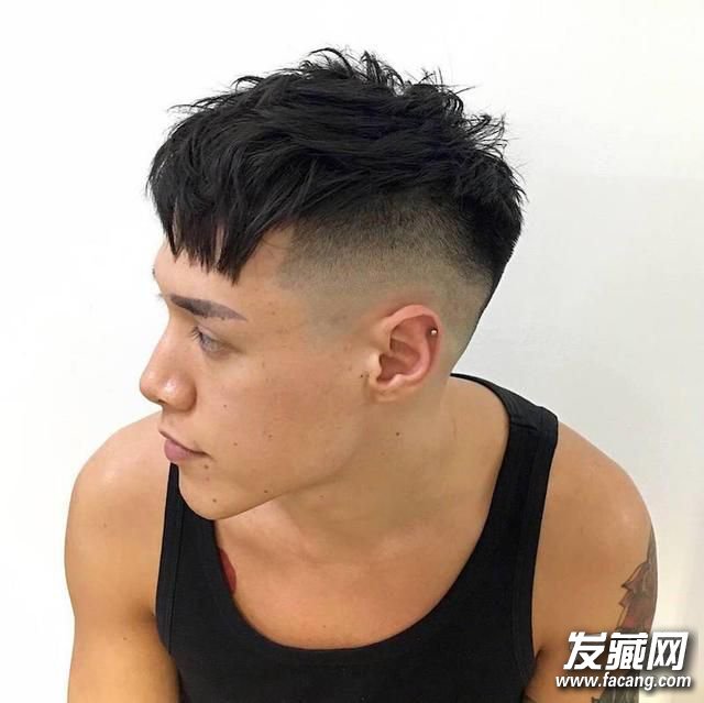 2016男生发型大全 18款摇身变型男! 2016男生发型大全 18款摇身变型男! 2016男士发型