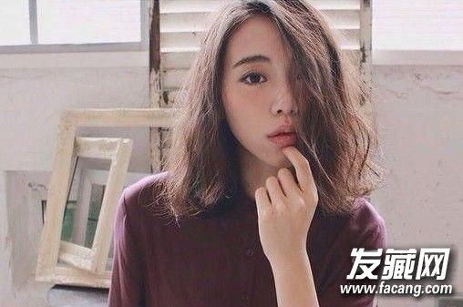 头发总跟肩膀过不去?学会5款编发就不怕了 头发总跟肩膀过不去?学会5款编发就不怕了 头发半长不短怎么扎